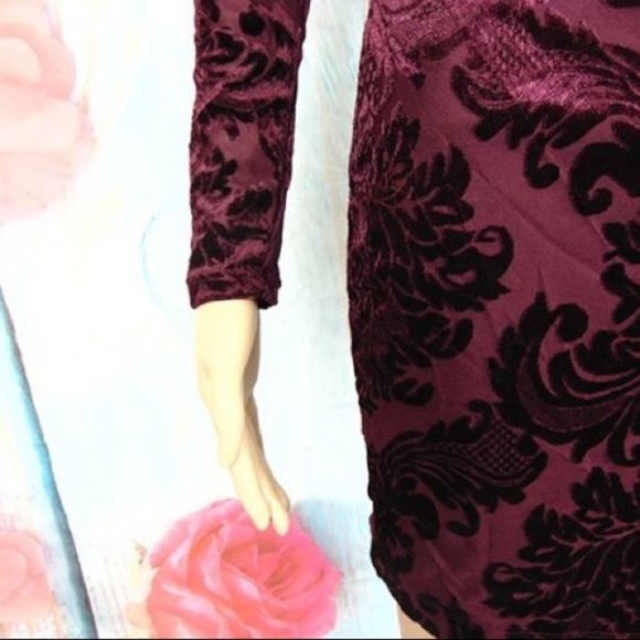 B Darlin Long Sleeves Dress Size 1/2 NWT - Picture 9 of 11